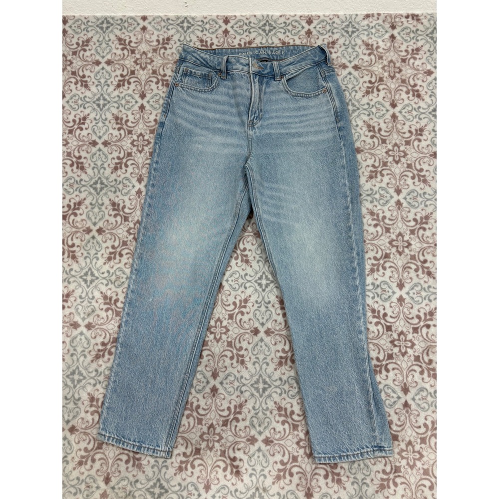 American Eagle Strigid High Waisted Straight Leg Jeans Light Wash 4 Short